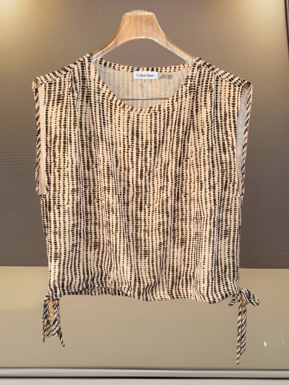 NwoT Calvin Klein Cream & Black Sleeveless Tie-Hem Tol w/Vertical Print- M - EC